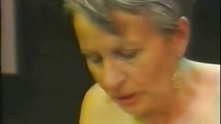 Busty ایشیائی نوجوان ...