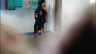 شاندار مال برونیٹ لڑ ...