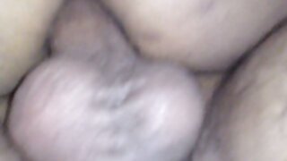 بھڑکتی ہوئی brunette ...